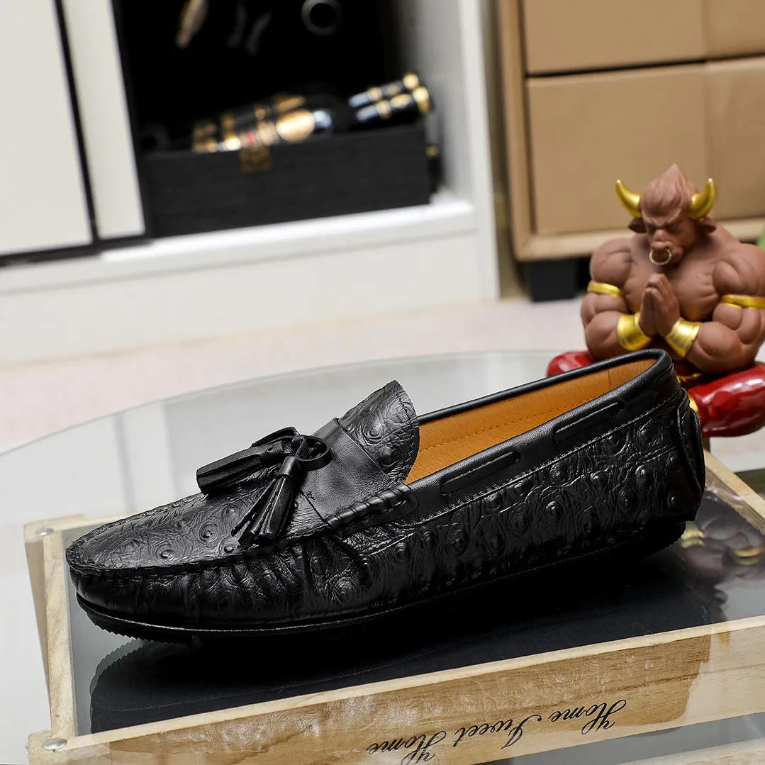 Men's shoes💰360💰🕷🕷️【 GUCCI 】Gucci's best-selling trendy men's casual slip-on shoes 🇨🇳Official website original 1:1 mold 💯Original quality, fine workmanship ☘Fashionable and versatile, perfect shape, comfortable on the feet 🍓Trendy men's recommended model, imported cowhide on the top layer 🎋High-quality pigskin lining, rubber wear-resistant and non-slip outsole, high-end atmosphere, worth owning 🍉Optional 38-44
